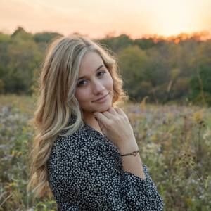 Meet your Posher, Kayla